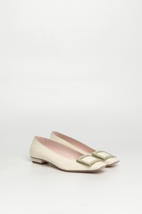 Belle Vivier Metal Buckle Ballerinas In Patent Leather Flats