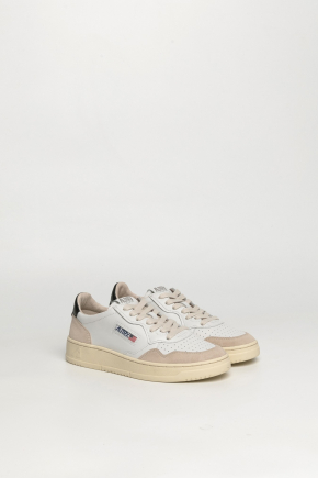 Medalist Low Sneakers