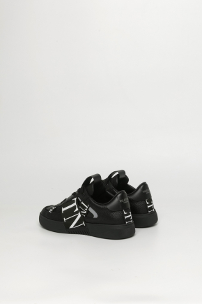 Low-Top Calfskin Vl7n Sneakers