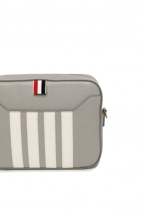 4-Bar Pebbled-Leather Camera Bag 斜背包