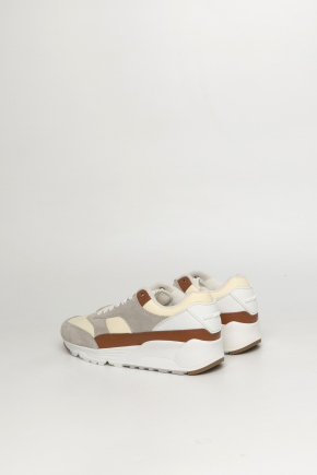 Bump Sneakers