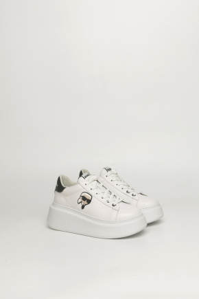 K/ikonik Nft Kapri Sneakers