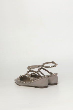 Patent Rockstud Caged Ballet 平底鞋