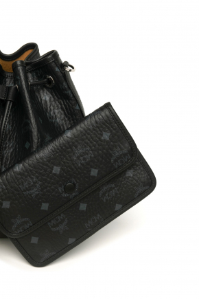 Dessau Drawstring Bag In Visetos 水桶包/斜背包