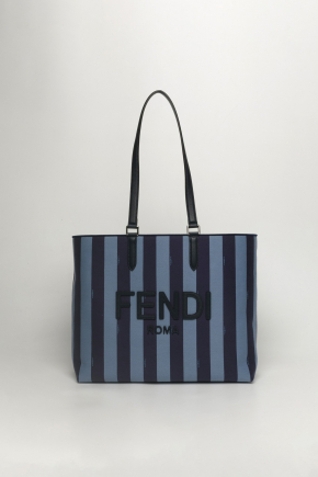 Signature Shopper Shoulder bag