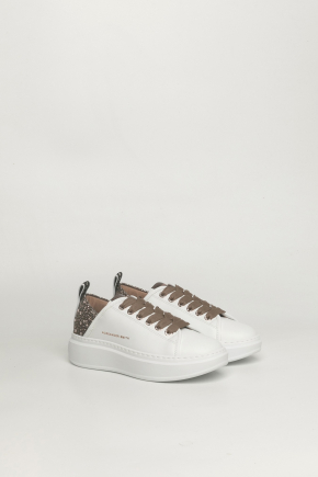 Wembley Sneakers