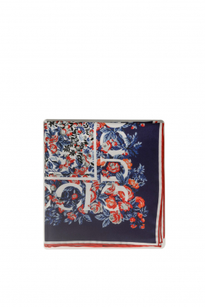 Gucci Interlocking G Floral Print Silk Carre 围巾