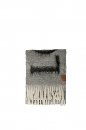Lana Scarf