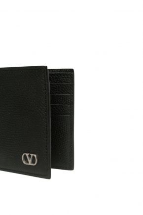 Vlogo Signature Grainy Calfskin Wallet Wallet