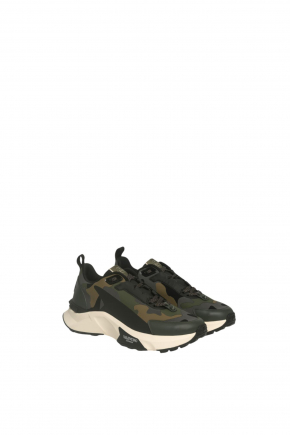 Low Top True Act Camouflage 運動鞋