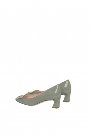 Trompette Metal Buckle In Patent Leather 密頭高跟鞋