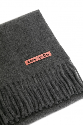 Fringe Wool 圍巾