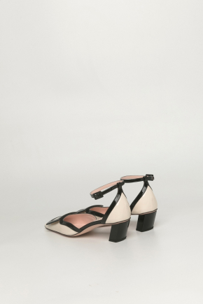 Belle Vivier Ankle Strap Lacquered Buckle In Patent Leather Pumps